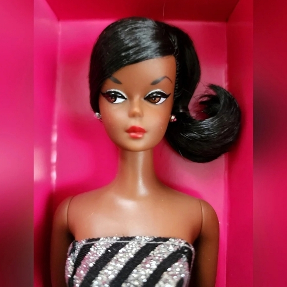 NRFB Mattel, 60th Sparkles AA Barbie 19' National Convention Collector Doll - Picture 2 of 16